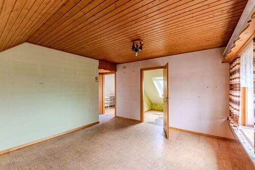 08_Schlafzimmer Dachgeschoss - 