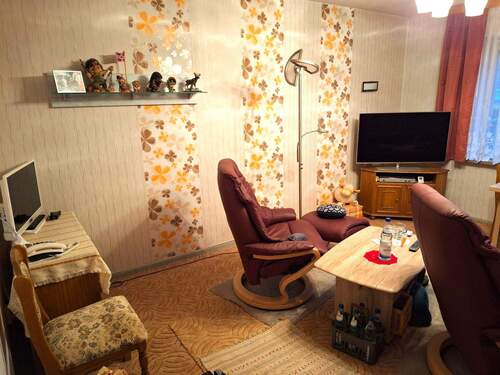 11 Wohnzimmer Anb li.jpg - 