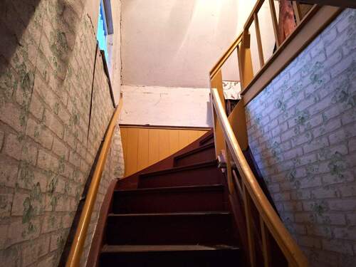19 Treppe OG Altb.jpg - 