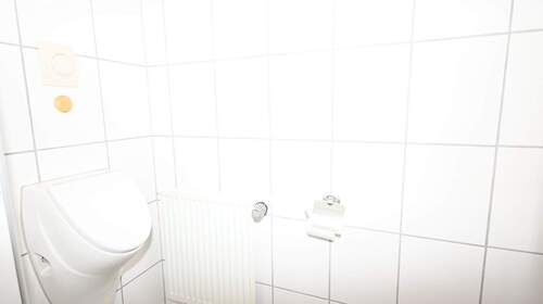 WC - 