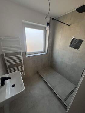 Badezimmer - 2 Zimmer Etagenwohnung in Nürnberg