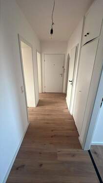 Flur - Etagenwohnung mit 60,00 m&sup2; in Nürnberg zum Kaufen