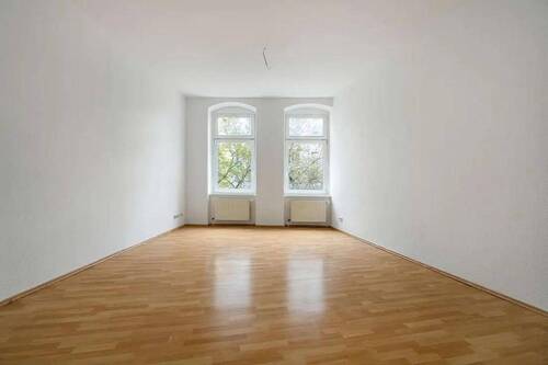 Wohnzimmer - 2 Zimmer Etagenwohnung zum Kaufen in Berlin