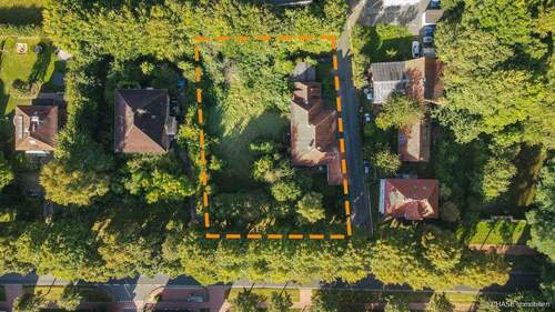 Vogelperspektive - gesamtes Grundstück, Straßen Ausrichtung (gezeichnet) - 1 Zimmer Mehrfamilienhaus, Wohnhaus in Rehburg-Loccum Bad Rehburg / Loccum