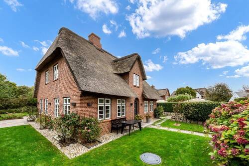 Bild 3 - 7 Zimmer Einfamilienhaus in Keitum