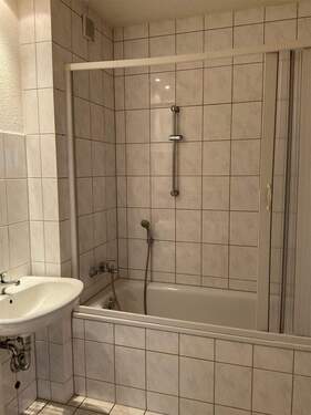 Kopie von Raum_Bad_IMG_1756712367741 - 2 Zimmer Etagenwohnung zur Miete in Gützkow