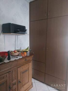 Flur-mit-Einbauschrank - Etagenwohnung mit 75,00 m&sup2; in Rüsselsheim Am Main zum Kaufen