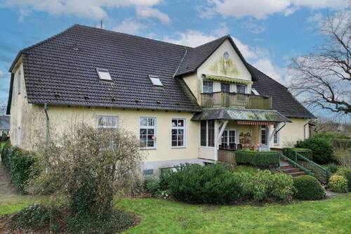 Außenansicht hinten - 1 Zimmer Mehrfamilienhaus, Wohnhaus zum Kaufen in Grapzow