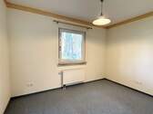 Zimmer links EG - 