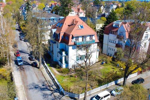 Südansicht - Frei ab 01.07.2026 - Weißer Hirsch: Garten & 2 Balkone!