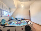 Kinderzimmer - Etagenwohnung mit 78,00 m² in Ansbach zum Kaufen