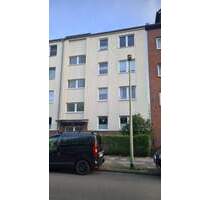 schöne 3,5 Zi. Wohnung im EG mit Balkon und Gartennutzung - Duisburg Duissern