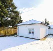 Bezugsfrei: Massiver Bungalow aus 1998 mit schönem Garten in Oranienburg (Sachsenhausen)