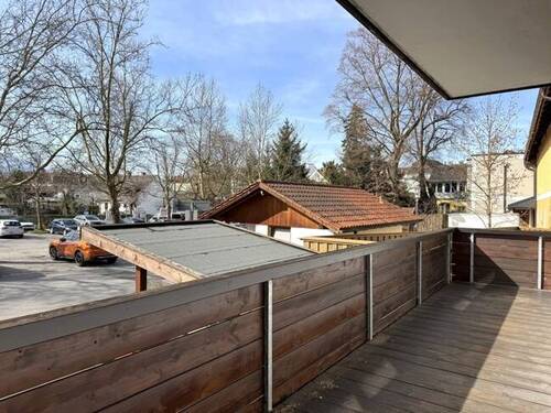 großer Südbalkon - Murnau : zentrale 3 Zimmer Wohnung mit großem Balkon