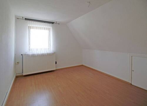 Zimmer 1 im Dachgeschoss - 