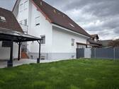 Hausansicht - Renovierte Wohnung auf zwei Etagen! Perfekt für Familien