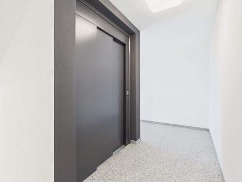 Moderner Aufzug - 2 Zimmer Etagenwohnung in Ingolstadt