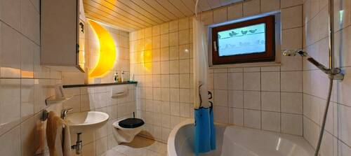 Badezimmer UG Hobbyraum - 