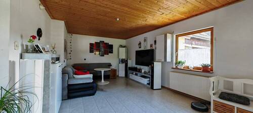 Wohnzimmer - 6 Zimmer Einfamilienhaus in Lörrach