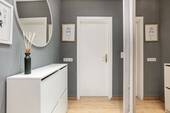 Eingangsbereich / Flur - 2 Zimmer Etagenwohnung in Meerbusch