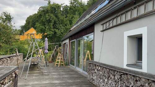 Ost-Terrasse - 5 Zimmer Einfamilienhaus in Steina