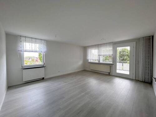 Wohnzimmer - 4 Zimmer Etagenwohnung zum Kaufen in Bad Rappenau