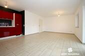 Wohn- und Essbereich - BERK Immobilien - lichtdurchflutete 3-Zimmer Wohnung in zentraler Lage von Mainaschaff