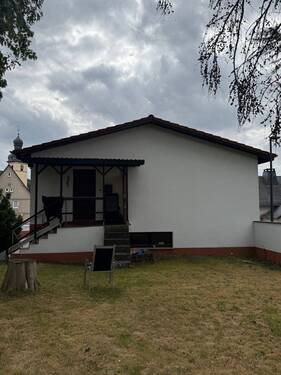 Hausansicht - 9 Zimmer Einfamilienhaus zum Kaufen in Selters