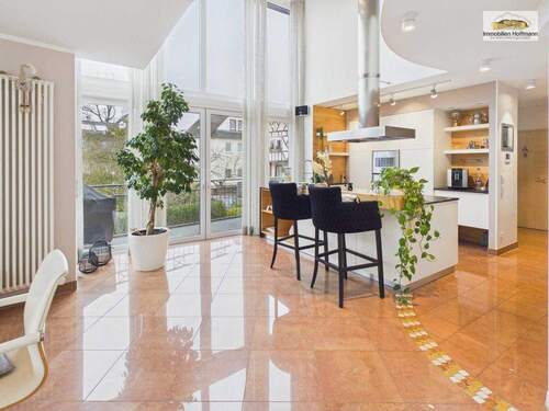 Wohnbereich OG - Modernisiertes Zweifamilienhaus in Alzenau 265 m² Wohnfläche - PV, Sauna & Premiumausstattung