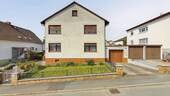 Straßenansicht - 6 Zimmer Einfamilienhaus zum Kaufen in Bad Nauheim