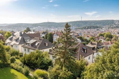 Ausblick - Stilvolles Einfamilienhaus mit phantastischer Aussicht, Garten, Terrassen und Einliegerwohnung!
