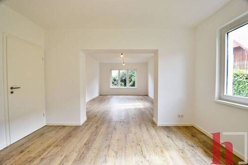 Helles Wohnzimmer mit Aussicht - Geräumiges Einfamilienhaus in Lohne - Ideal für Familien!