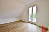 Helles Zimmer mit Balkon - 