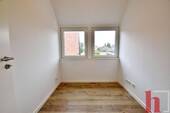Helles Dachzimmer - 