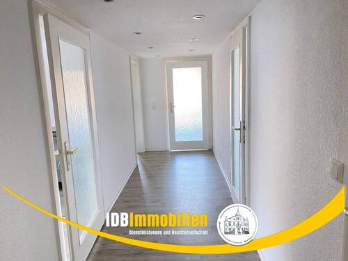 Flur - 3 Zimmer Etagenwohnung zur Miete in 
