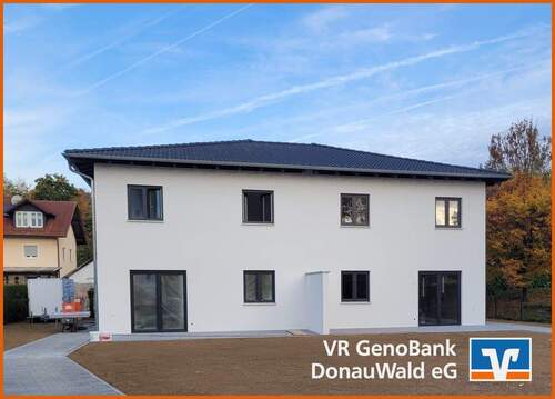 Beispielfoto - Musterhaus - Tolle Neubau-Doppelhaushälfte in bevorzugter Lage von Hengersberg!