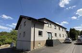 Außenansicht - Vollverklinkertes Wohn- und Geschäftshaus: Großzügiger Platz, hochwertige Sanierung und 2.500 qm Grs