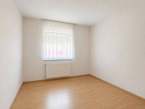 Schlafzimmer EG R - 