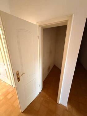 Abstellkammer - 