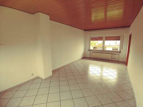 Wohnzimmer 1. OG Bild 1 - 