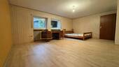 Schlafzimmer EG - 