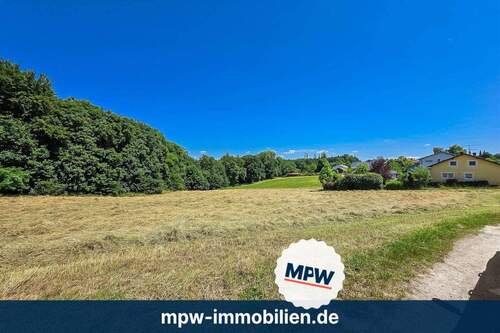 Grundstücksansicht - Großes Grundstück in Künzing: ca. 1.144?m² Baugrundstück - ländliche Idylle trifft Potenzial!