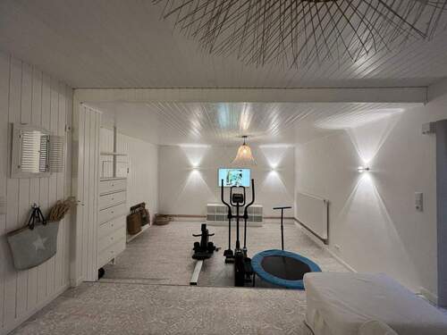 UG - Fitness und Sauna - 