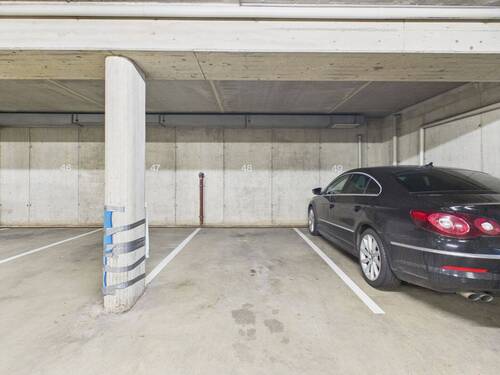 Tiefgaragenstellplatz - 