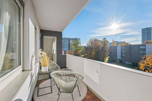 Balkon - 4 Zimmer Etagenwohnung in Böblingen