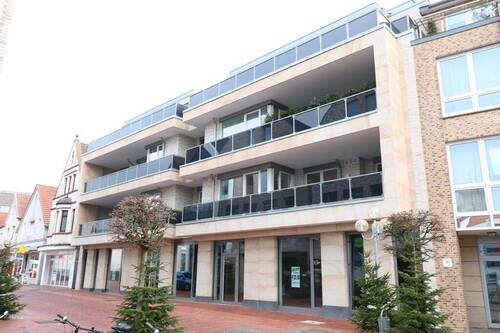 Bild - Fußgängerzone: Exklusive 3 Zi.-.Whg. mit gr. überd. Balkon, Aufzug u. PKW-Stellplatz