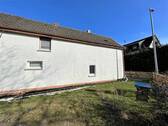 … hinter dem Haus! - 