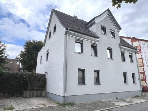 Außenansicht - 3 Zimmer Etagenwohnung zum Kaufen in Nürnberg