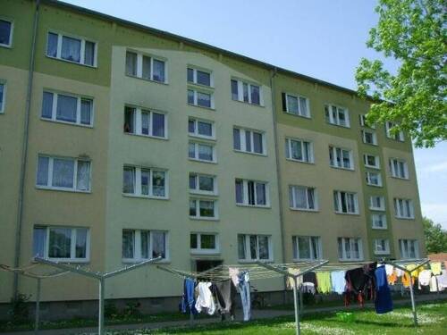 Eingangsseite - 3 Zimmer Etagenwohnung zur Miete in Nieden
