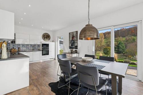 Küche mit Terrassenblick - 